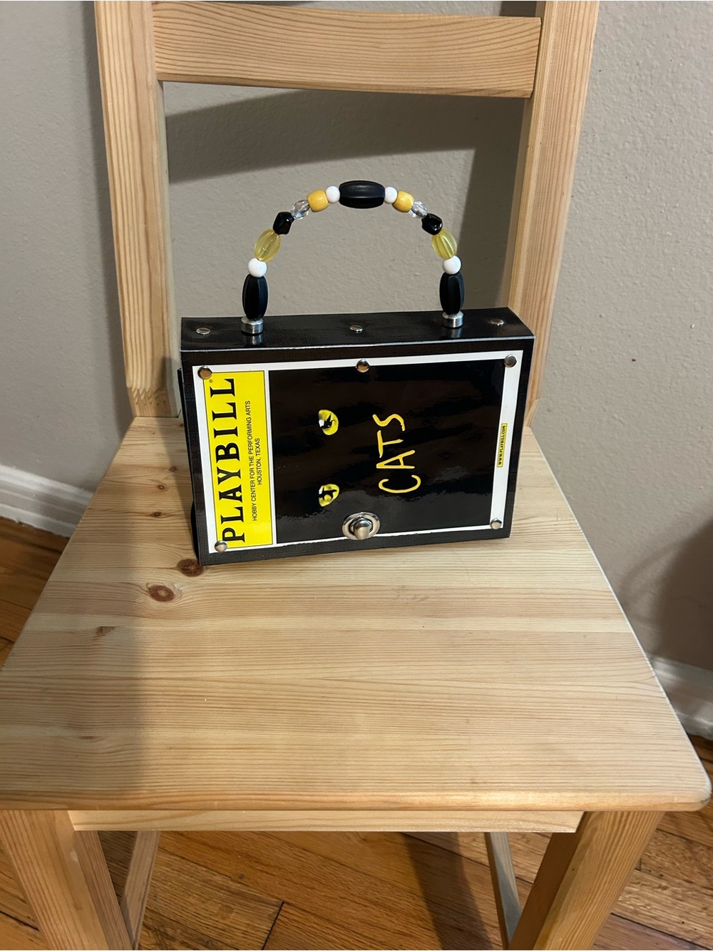 Black & Yellow 'Cats' Playbill Beaded Handle Women's Box Bag